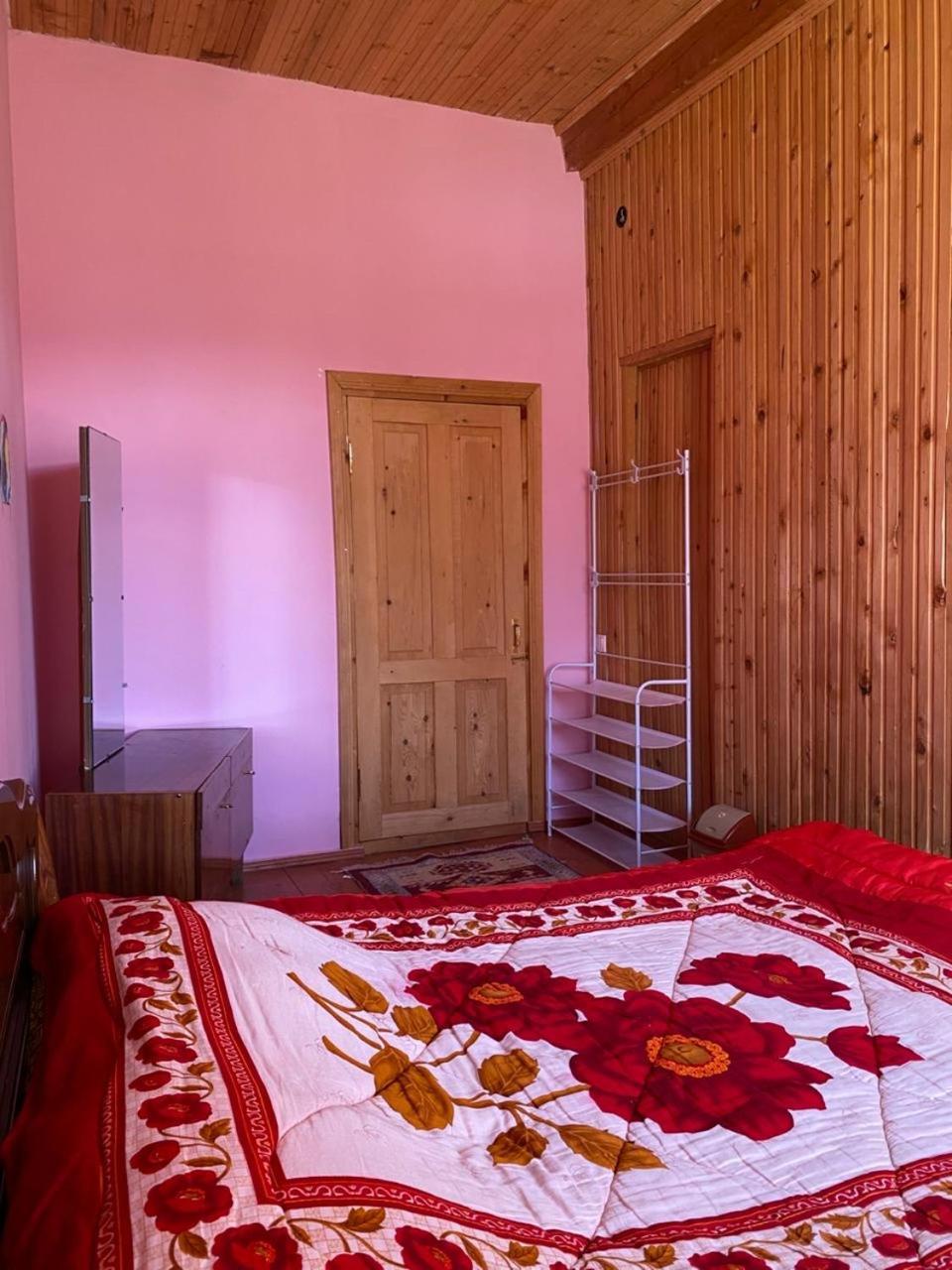 Mazeri Lia Jamdeliani Guest House מראה חיצוני תמונה