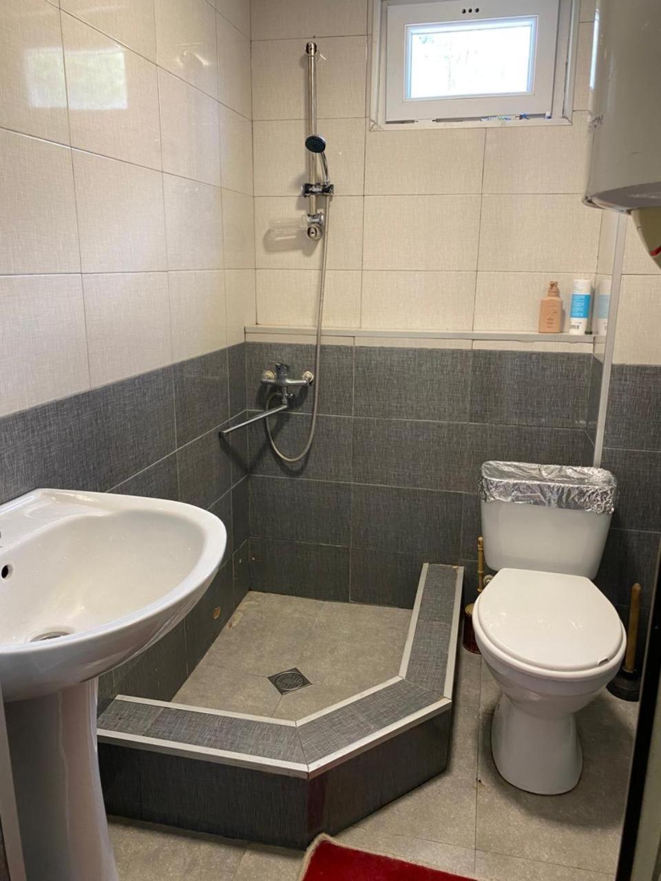 Mazeri Lia Jamdeliani Guest House חדר תמונה
